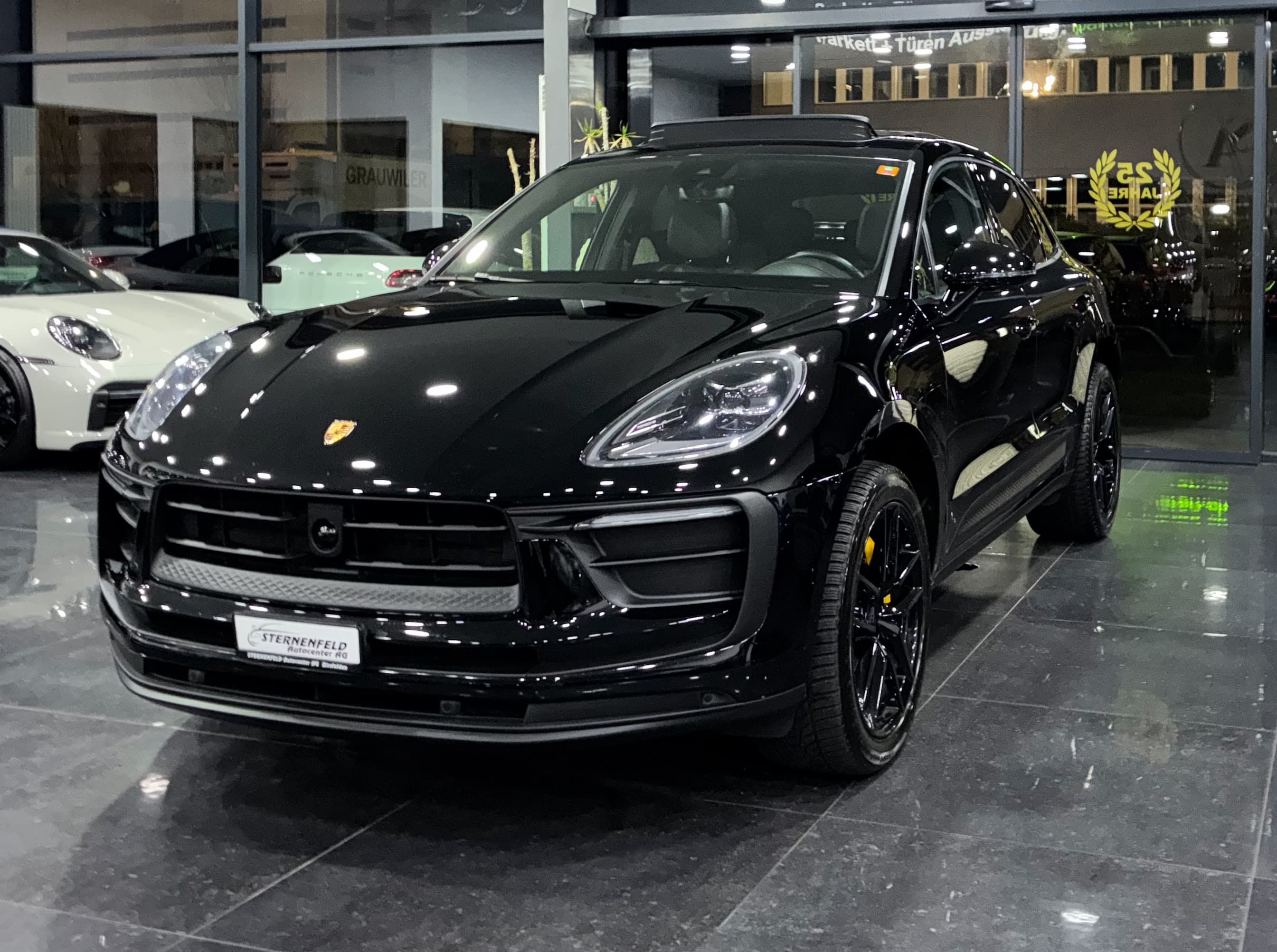Porsche Macan PDK — Occasion bei Sternenfeld Autocenter, Birsfelden