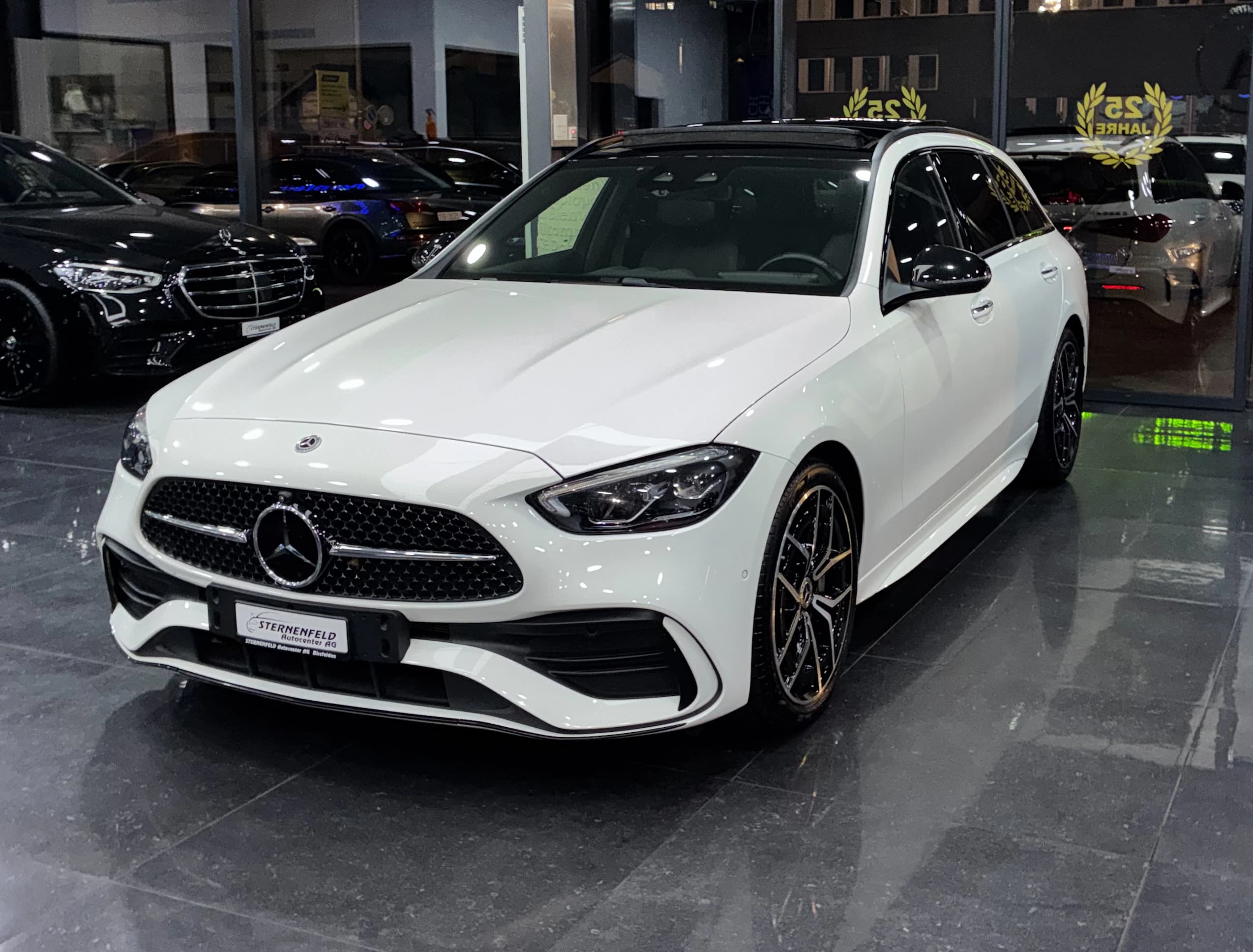 Mercedes-Benz C 220 d T 4 Matic AMG Line — Occasion bei Sternenfeld Autocenter, Birsfelden