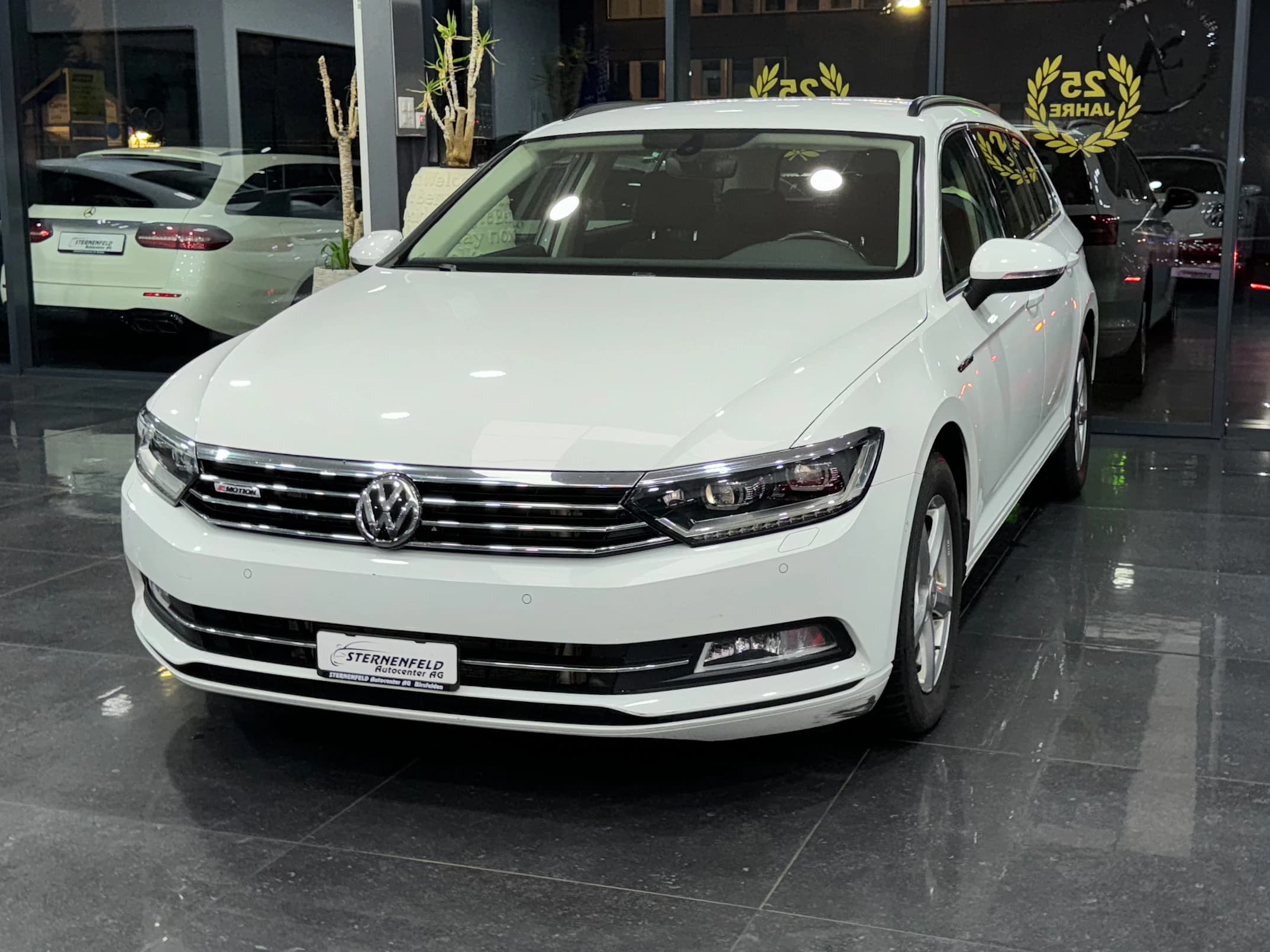 VW Passat Variant 2.0 TDI BMT Comfortline DSG 4Motion — Occasion bei Sternenfeld Autocenter, Birsfelden