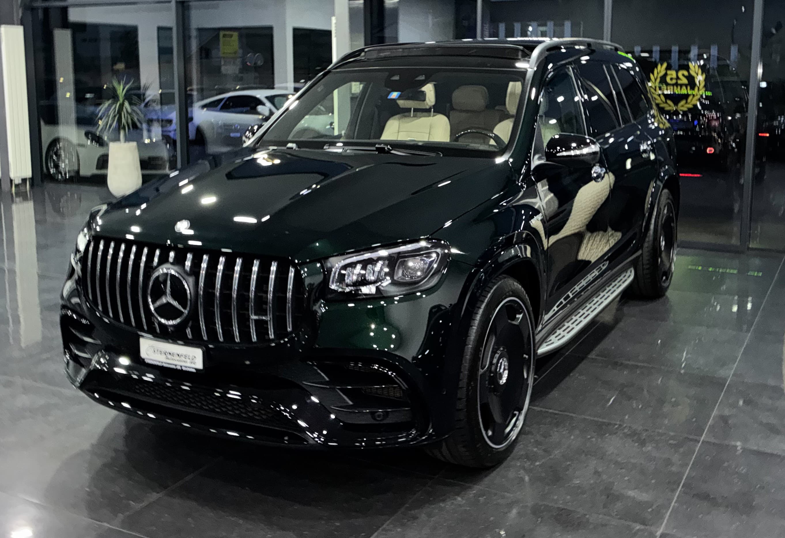Mercedes-Benz GLS 63 AMG 4Matic + 9G-Tronic — Occasion bei Sternenfeld Autocenter, Birsfelden